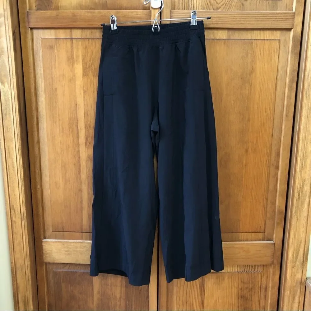 Lululemon Wanderer Culotte Pants
